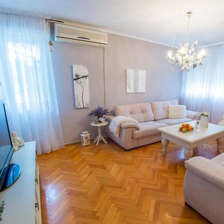 Luxe Living In 모스타르 외부 사진